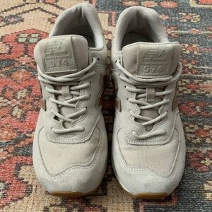 USED - New Balance 574 Sneakers